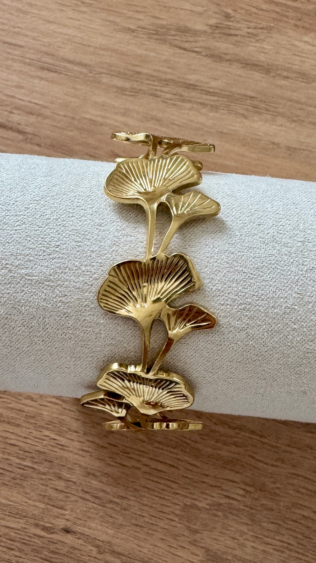 Bracelet rigide « Marguerite »